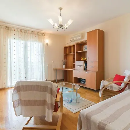 Two-bedroom With Sea View 09